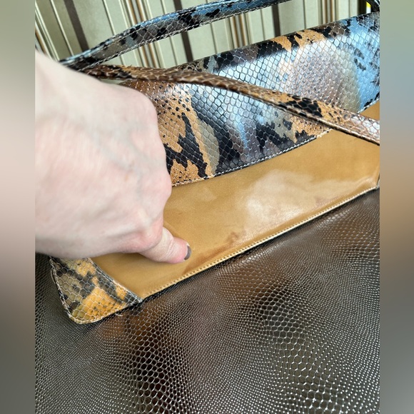 Serpent print shoulder bag from Milan - Picture 3 of 9